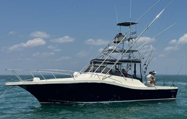 Captain Scott Thompson