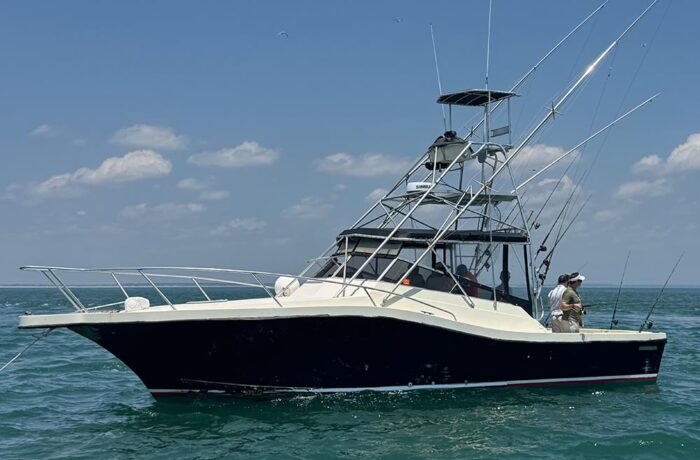 Captain Scott Thompson